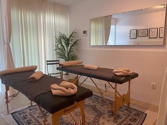 Isla Massage