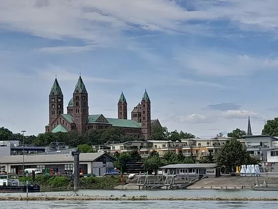 Fahrgastschiff Pfalzerland