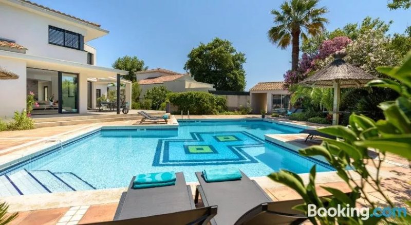 Villa Turquoise