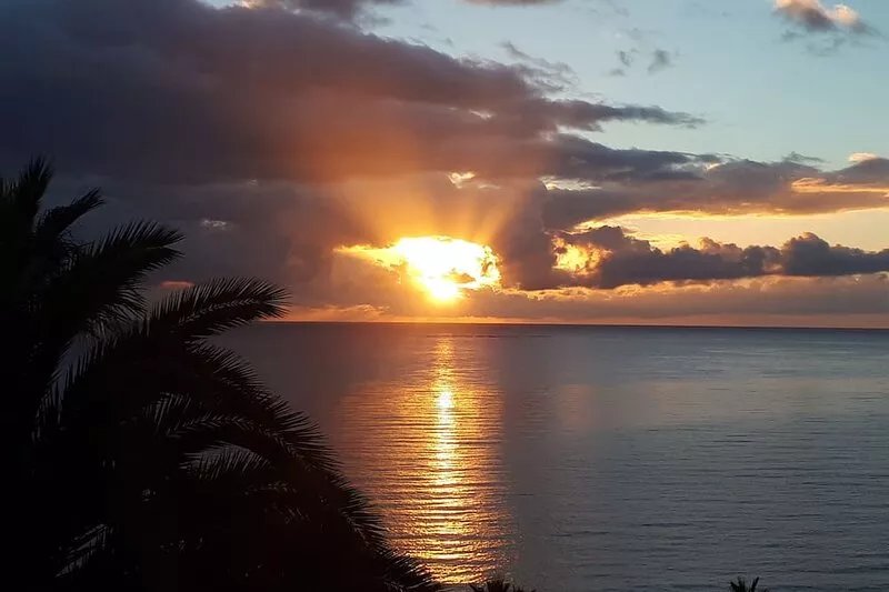 great relaxation, tranquility on the beach of Morro Besudo