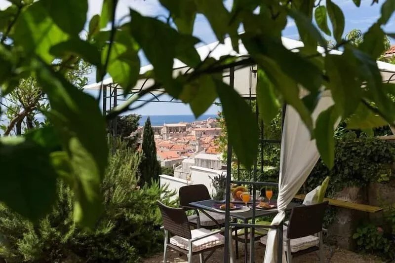 Apartment Purple Rain - Studio Apartment with Terrace and Sea View