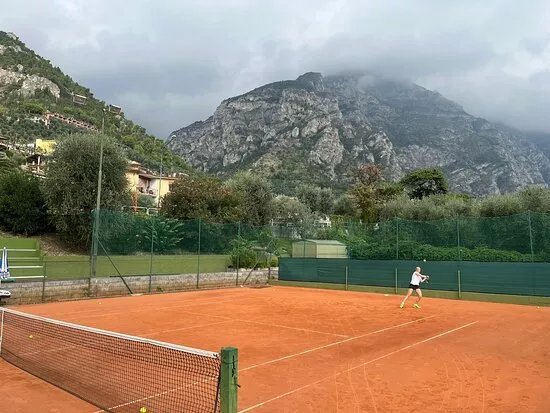Campo da Tennis Comunale Limone sul Garda
