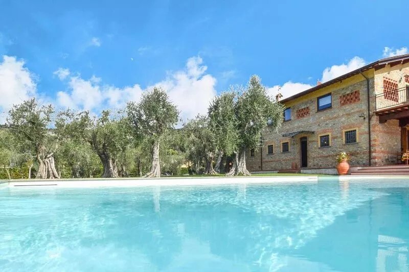 Villa in Bargecchia with A/C, stunning coastline view,pool,large