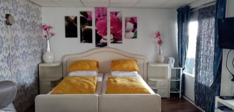 B&b Aan Het Water