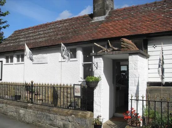 The Beach Hut Gallery And Bookshop
