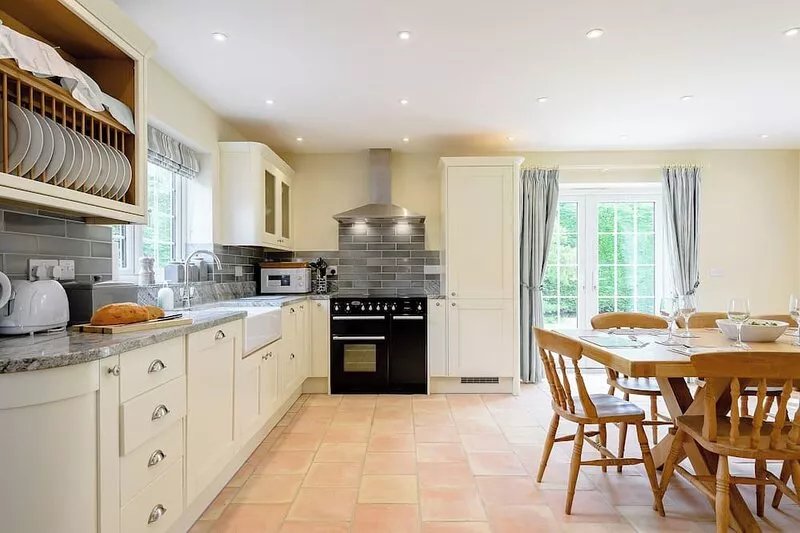 Sea Holly Cottage-UK11931