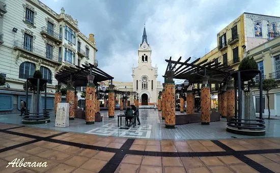 Estatuas de Miguel de Cervantes y El Quijote