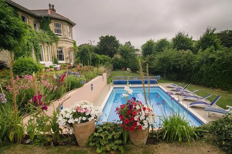Luccombe Villa Holiday Apartments - Crows Nest apartment
