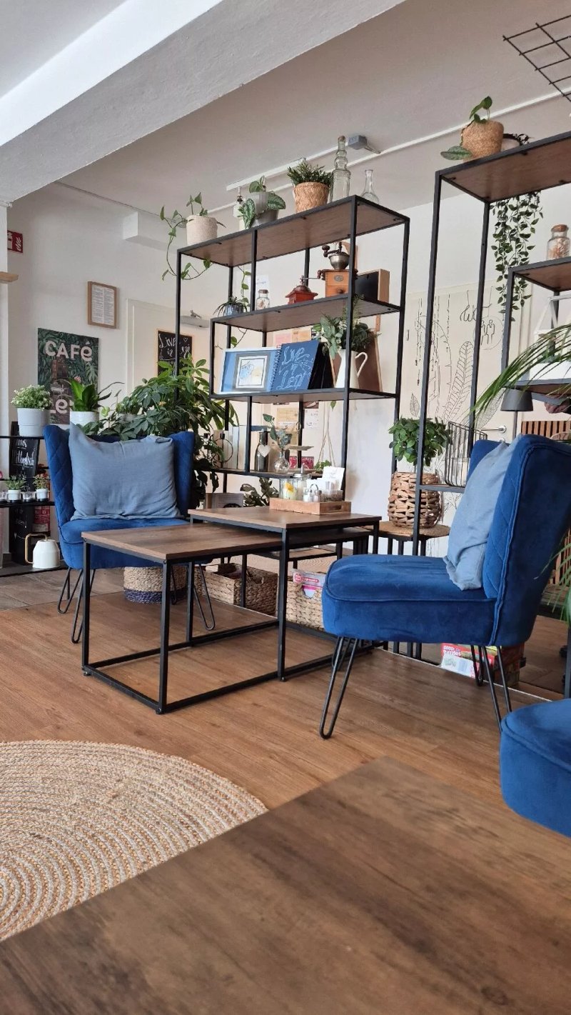 Cafe Leni