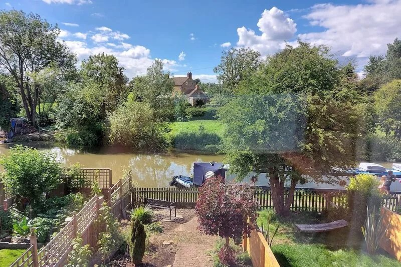 Tranquil Northampton Retreat