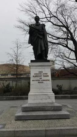 Albrecht Thaer Denkmal