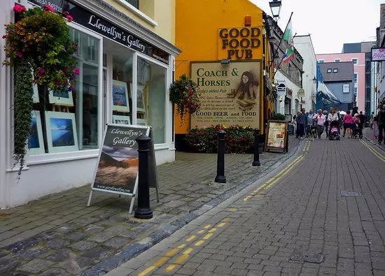 Llewellyn's Gallery