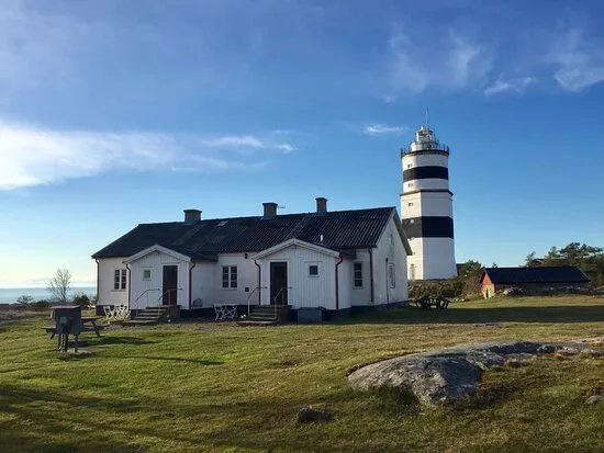 Orskars Fyr, Boende Och Dagsturer