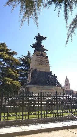 Monumento a los Heroes del 2 de Mayo