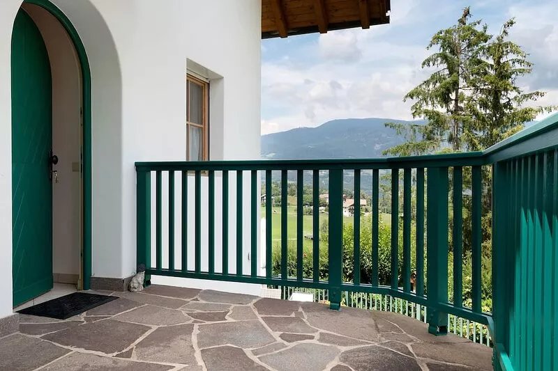 Apartment 'Santners Holiday' with Mountain View, Private Terrace and Private