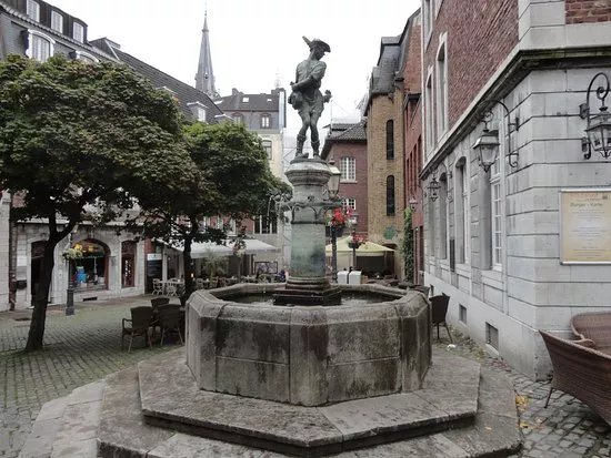 Huehnerdieb Brunnen