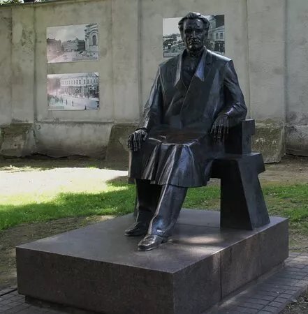 Monument of President Kazys Grinius
