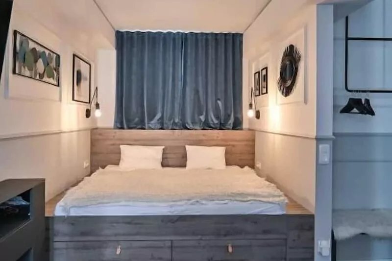 Stylish studio with a garden, self check-in & AC