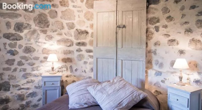Le Château Vous Offre 8 Gîtes, Tous Différents Et Uniques