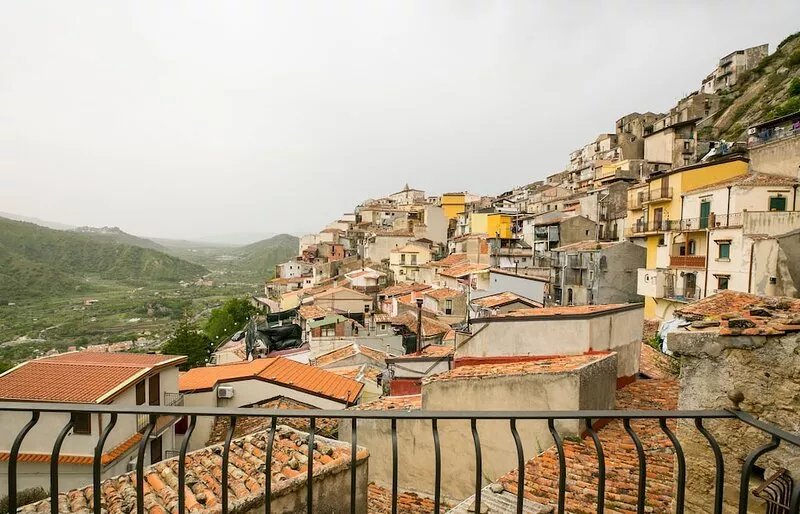 Grandfather Mariano's House - Tourist Accommodation - CIN IT083058C2P3N2T97U