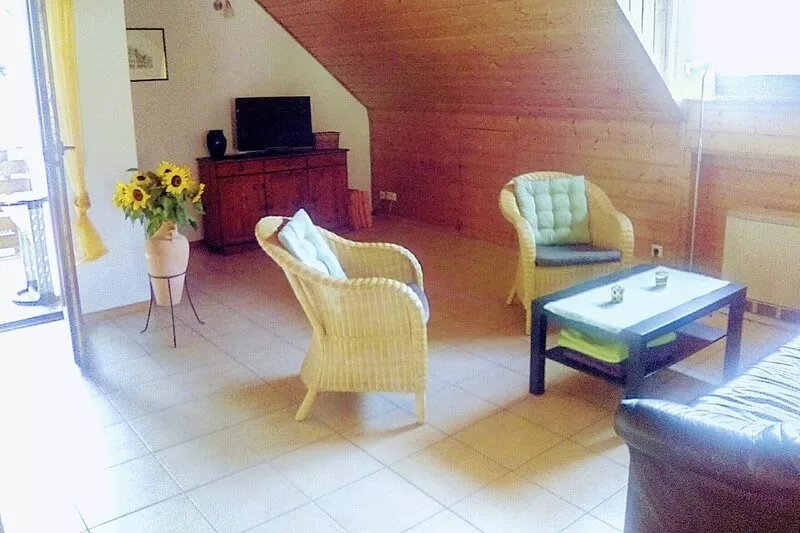 Freiburg, 3-room apartment (90m²) 4* in the countryside and yet central