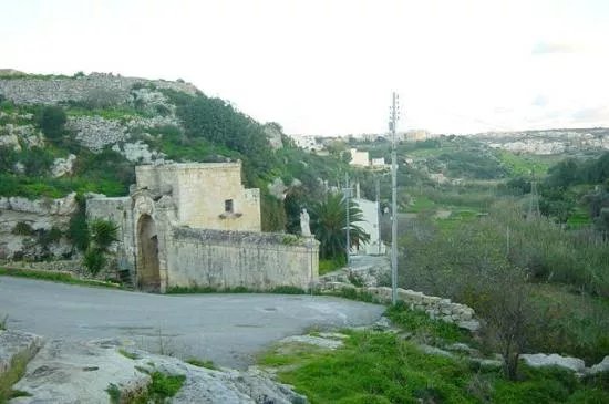 Lunzjata Valley