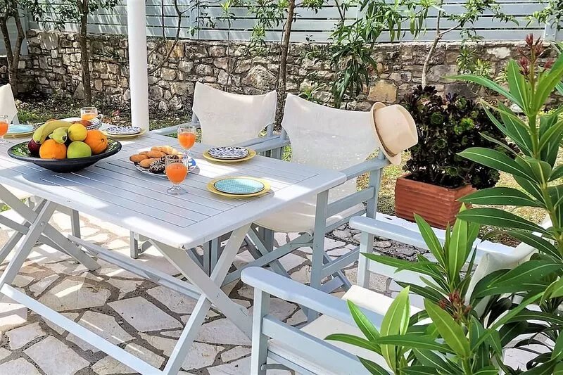 Villa Costas -ROXI BAR Loggos - amazing sea view,private location,huge pool