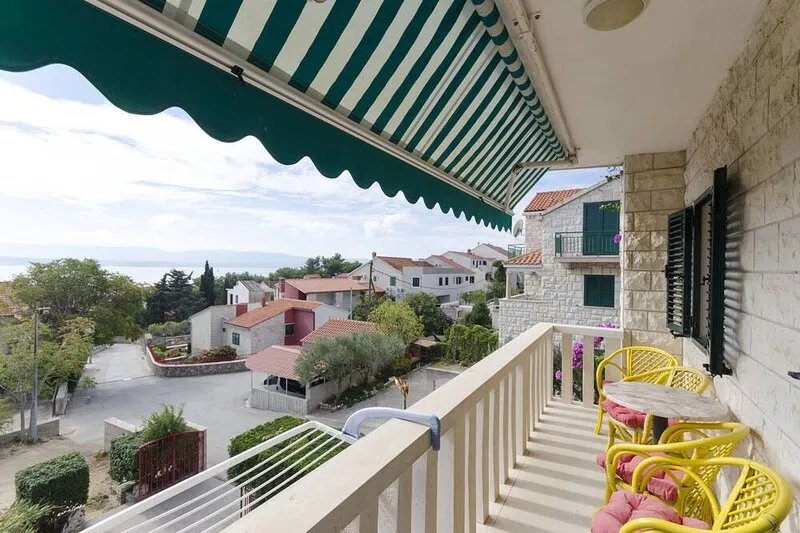 Apartments Simon (38541-A1) - Bol - island Brac