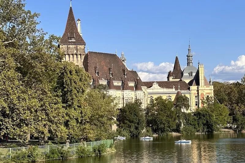 Beautiful Hungarian Retreat suitable for Families