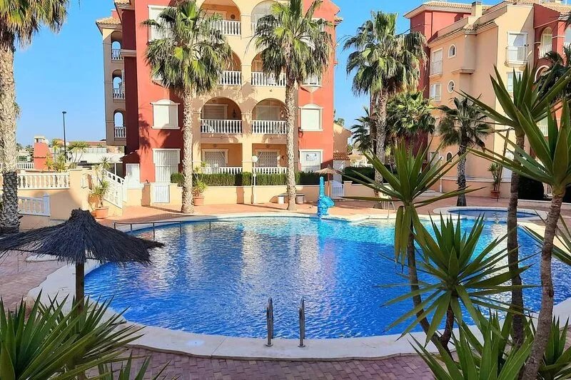 Puerto Marina 3 bedroom 2 bathroom ground floor apartment with large terrace.