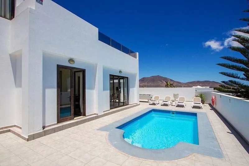 Casa Maelle - Large Villa with Hot Tub & More