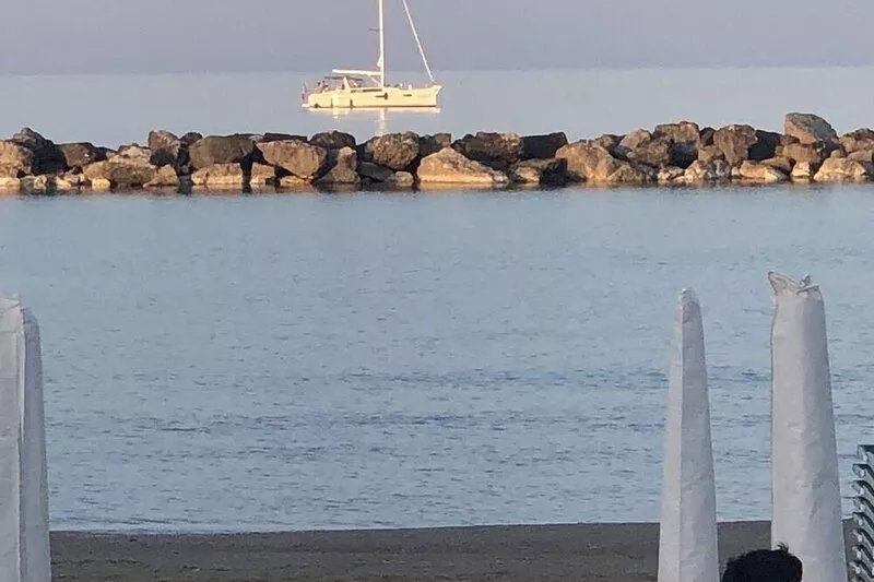 Beautiful newly renovated apartment close to the centre and the beach