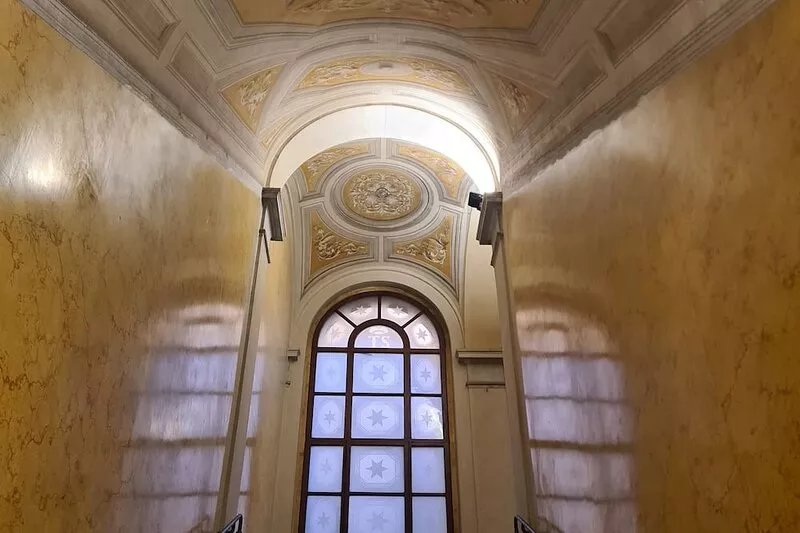 Luxury apartment in an 18th century building, very central but quiet