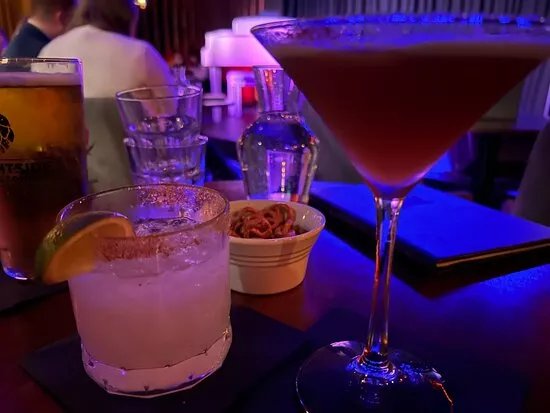 Sonata Piano & Cabaret Lounge