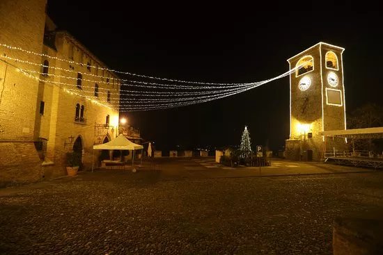 Piazza della Dama