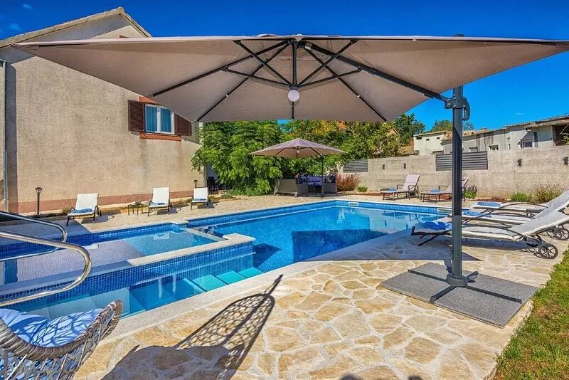 Holiday home Tower with private pool, sauna and quads