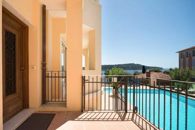 Magic! Luxury proprety, sea view, pool and fitness. Air Condit
