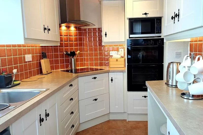 Luxury Connemara Cottage With Panoramic Views Of The Sea And Mountains