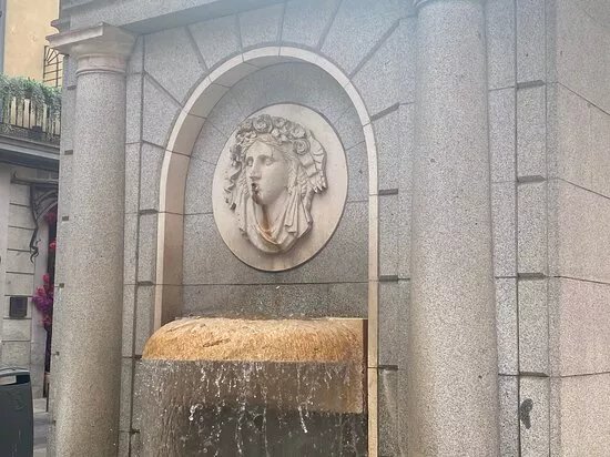 Fuente Plaza Plateria De Martinez