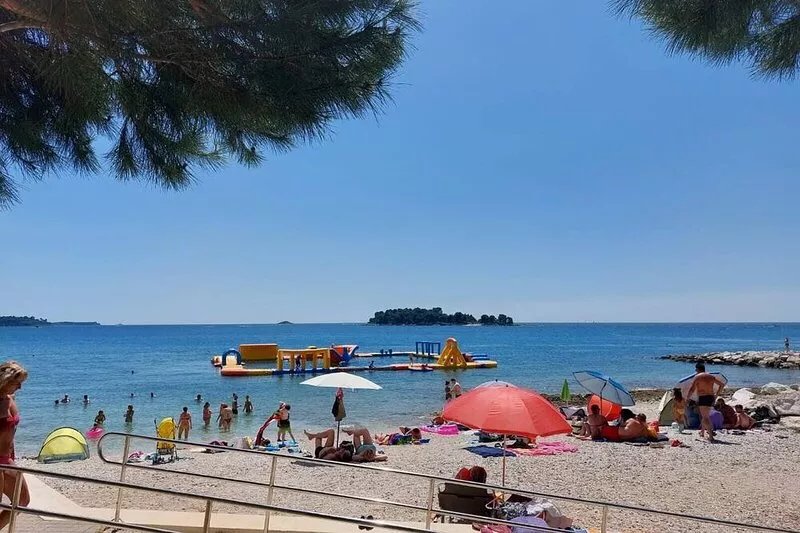 Villa over 2 floors, with sea view in Rovinj-Borik