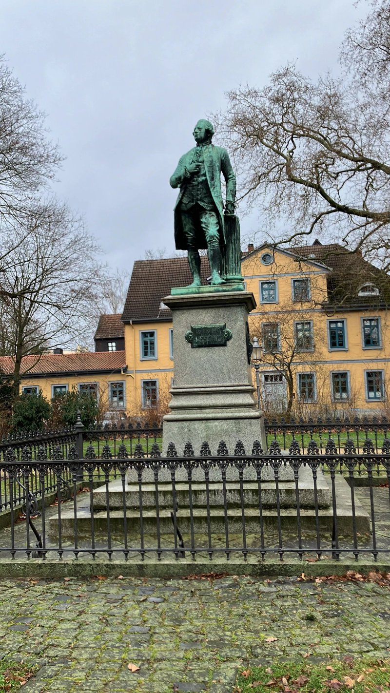 Lessing-Denkmal