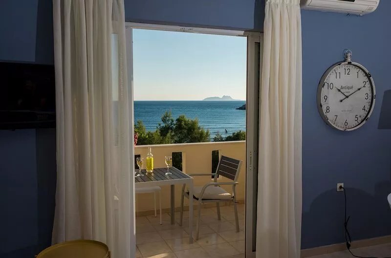 Golden Sun Apartment with amazing sea view