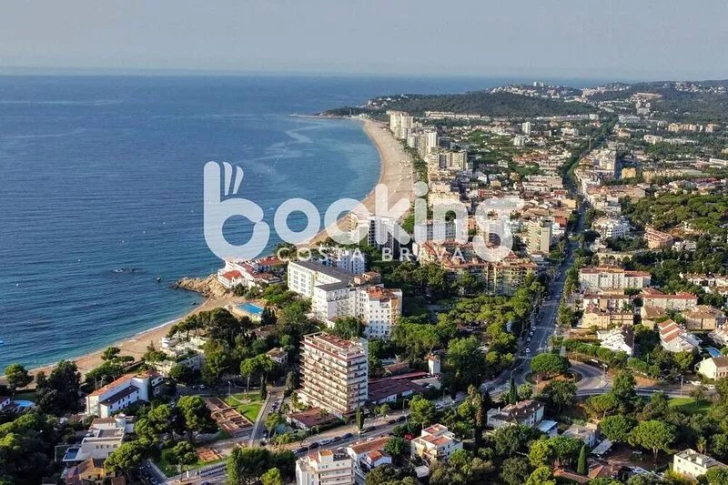 COMPLETELY NEW APARTMENT FOR 4 PEOPLE A FEW MINUTES FROM THE BEACH