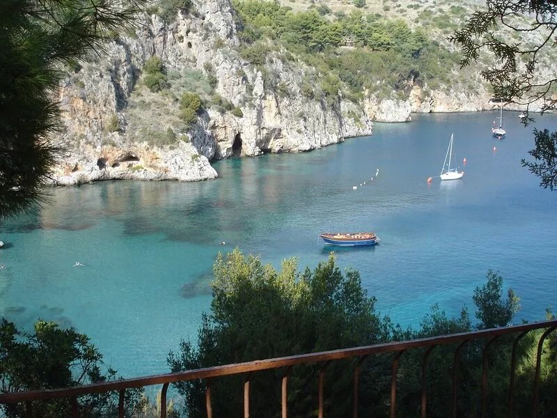 Apartment with a beautiful panoramic terrace on the Cilento coast