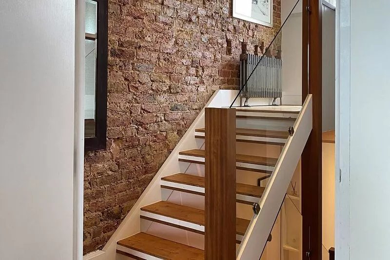 Stylish, top floor, loft-style flat in West London