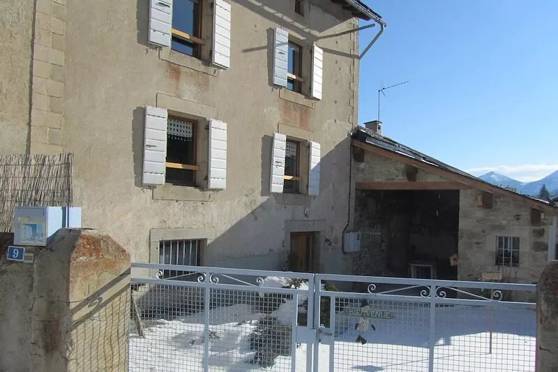 mountain holidays: Cal Peyre, village house in Bolquère-Pyrénées 2000