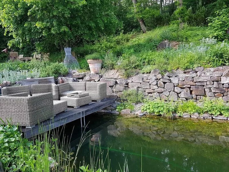 Beautiful apartment with garden, fireplace and swimming pond - fantastic