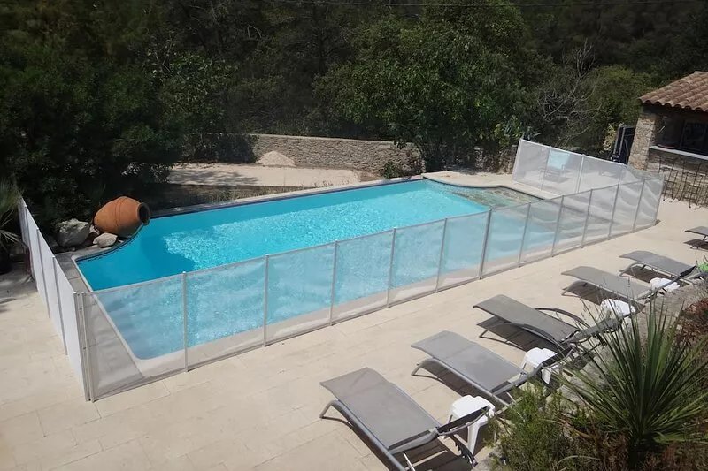 Villa and greenery in Nimes