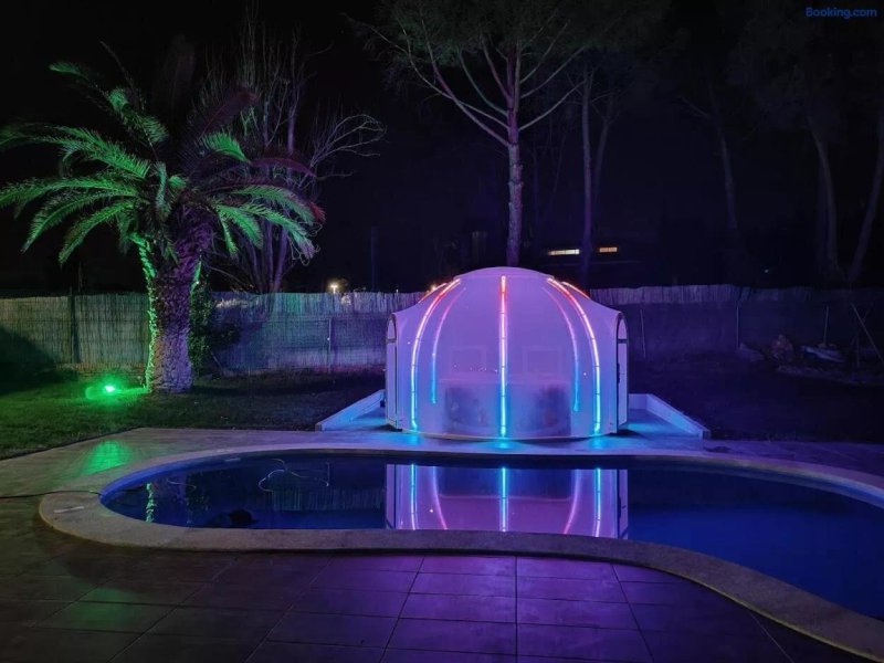 Casa De Sol, Piscina Y Jacuzzi En Comunidad De Madrid