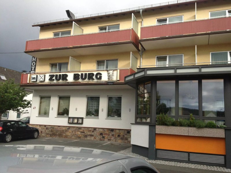 Hotel Zur Burg
